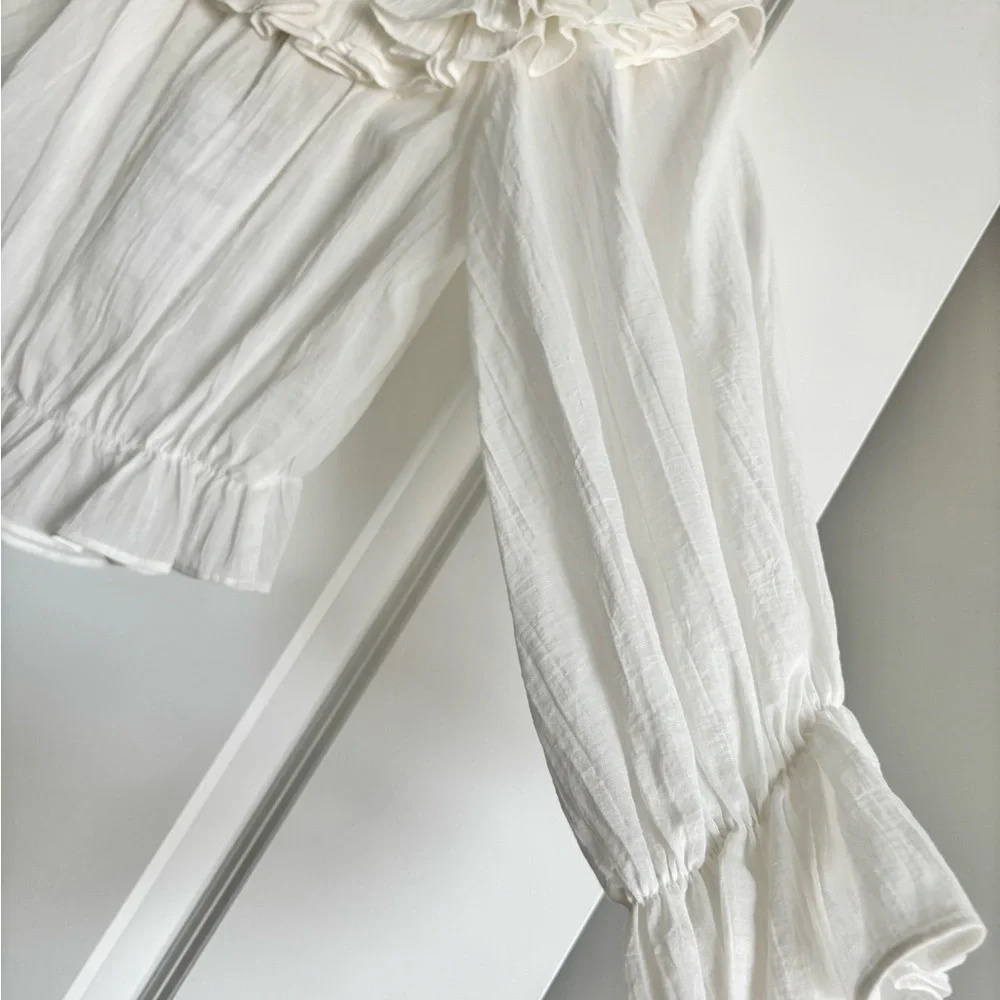 NWT Zara Ruffled off shoulder Top